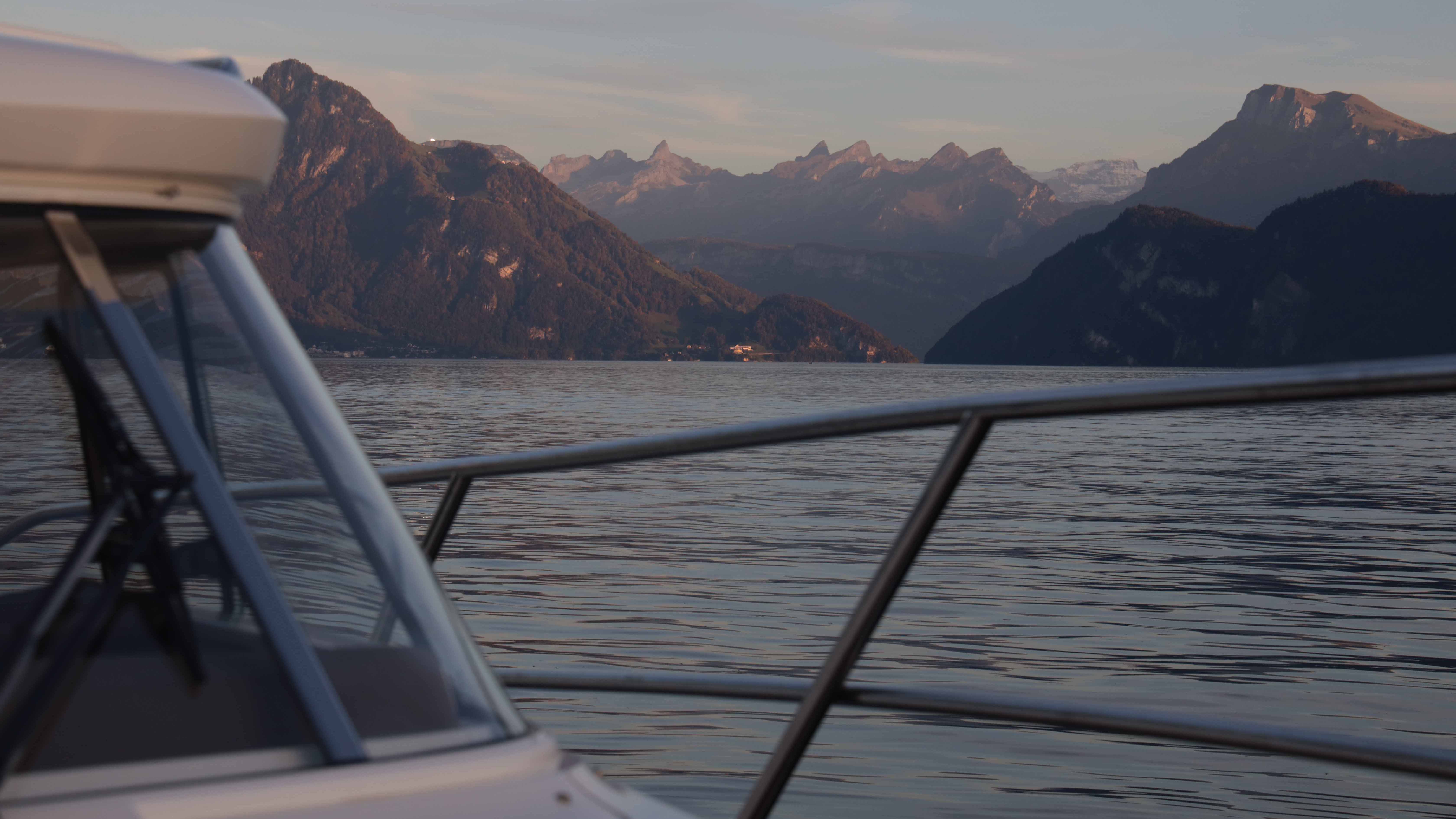 Schweiz Luzern Vierwaldstättersse Stimmungsfoto
